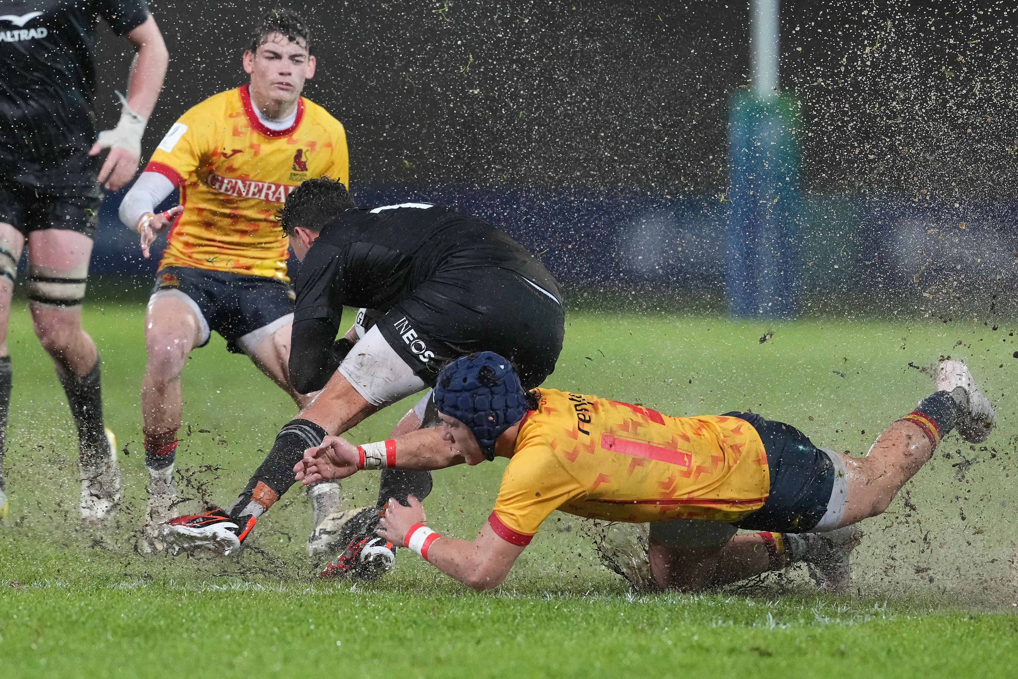 Baby Blacks book semi-final spot as Spanish match is called off at halftime