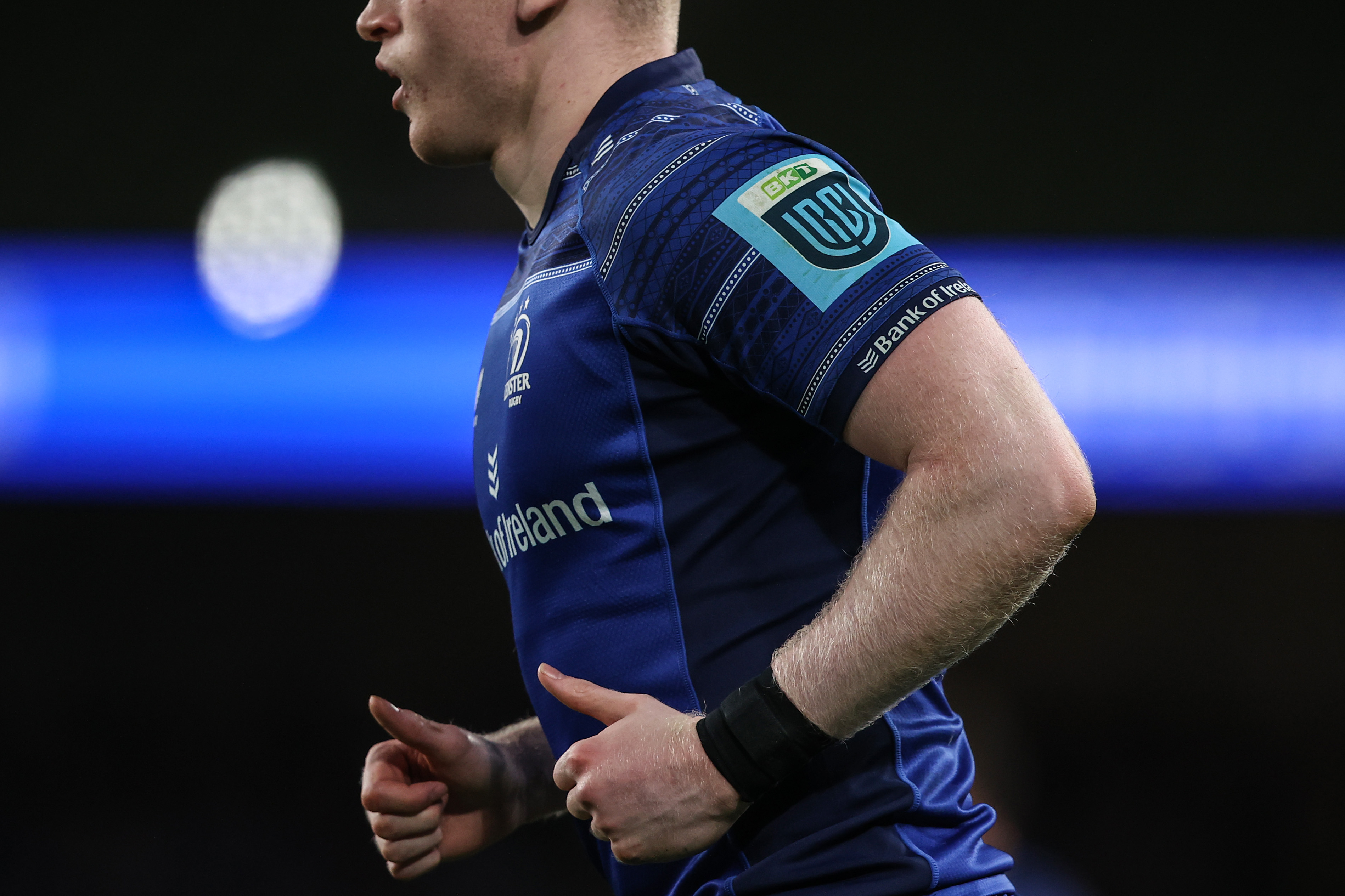 Clinical Leinster outclass Munster to secure bonus point
