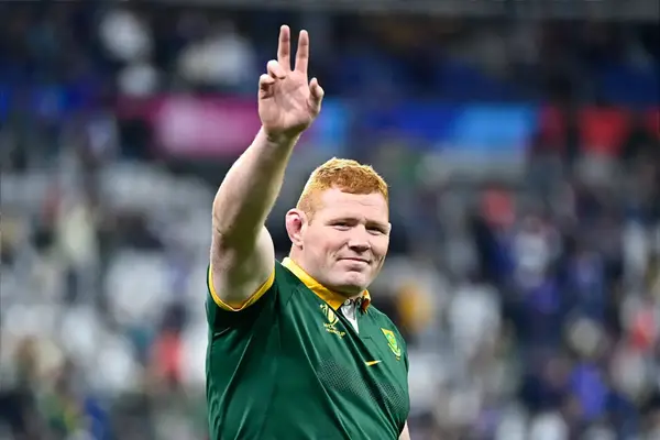 Springbok prop Steven Kitshoff forced to retire with neck injury