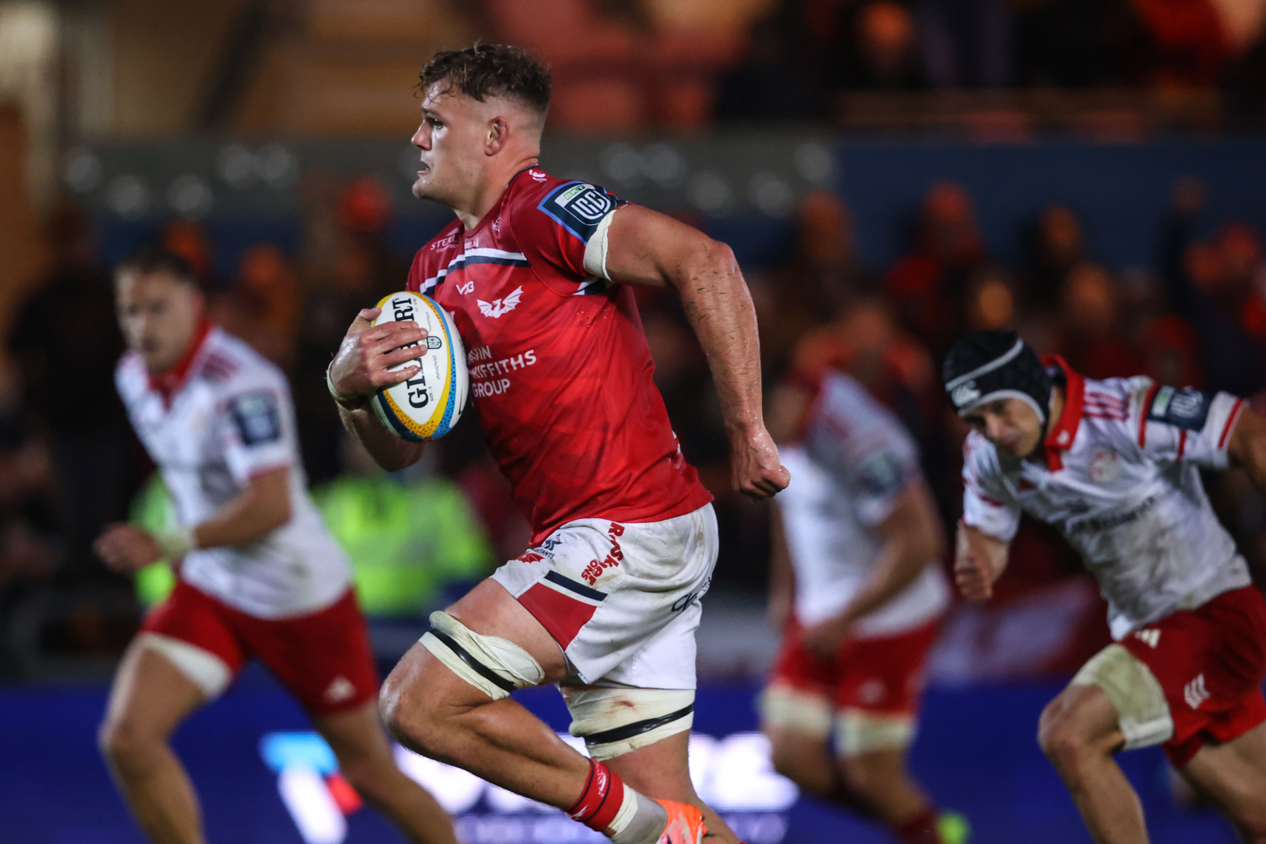 Taine Plumtree: The Scarlets star staying squeaky clean