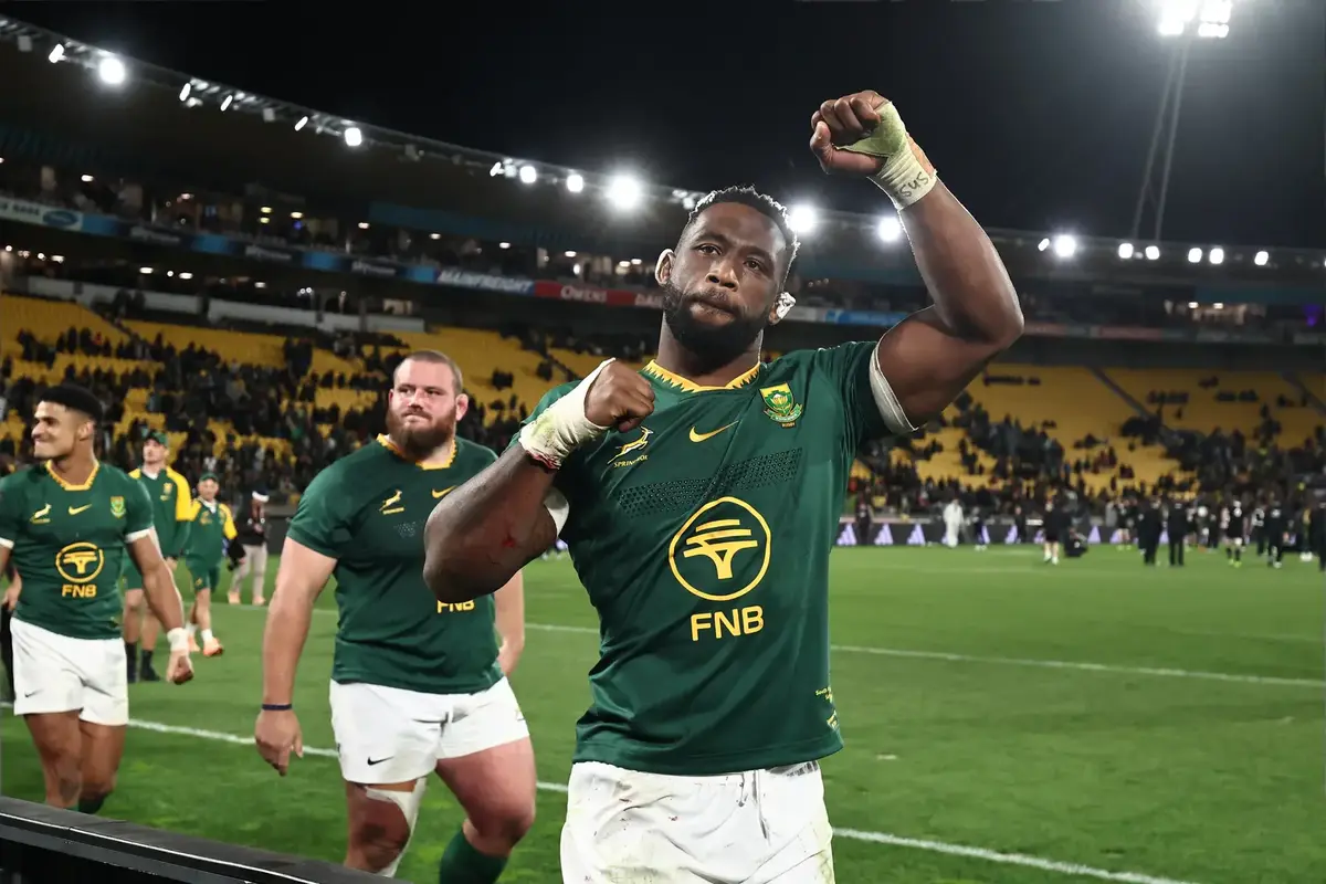 Kolisi brings up ton as Boks make six changes for France clash