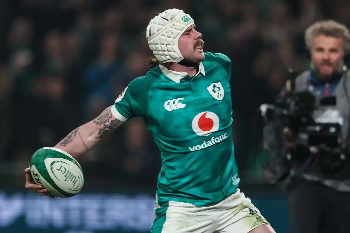 Hansen hat-trick inspires Ireland to record rout of Wallabies