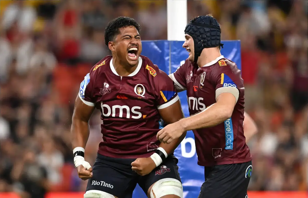 Razzle-dazzle Reds down Highlanders in five-try Suncorp triumph