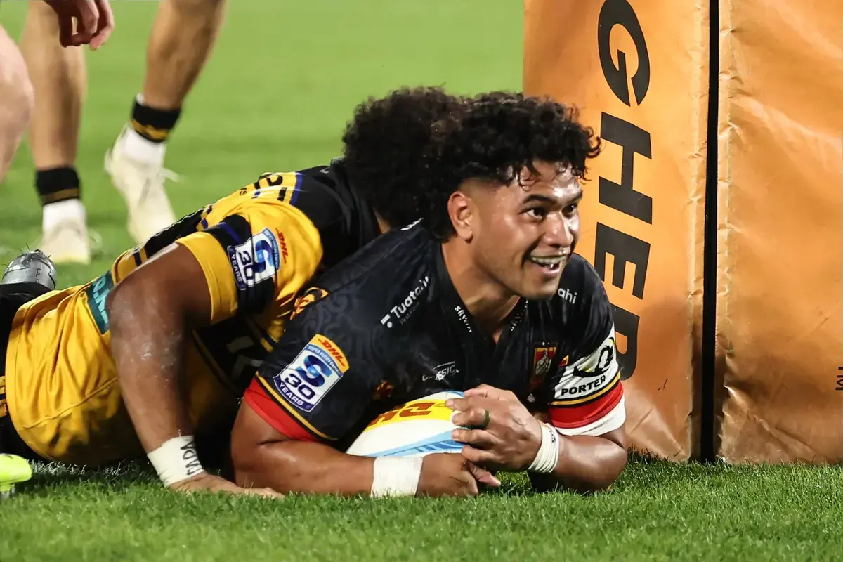 Sititi snatches golden-point glory as Chiefs stun Hurricanes