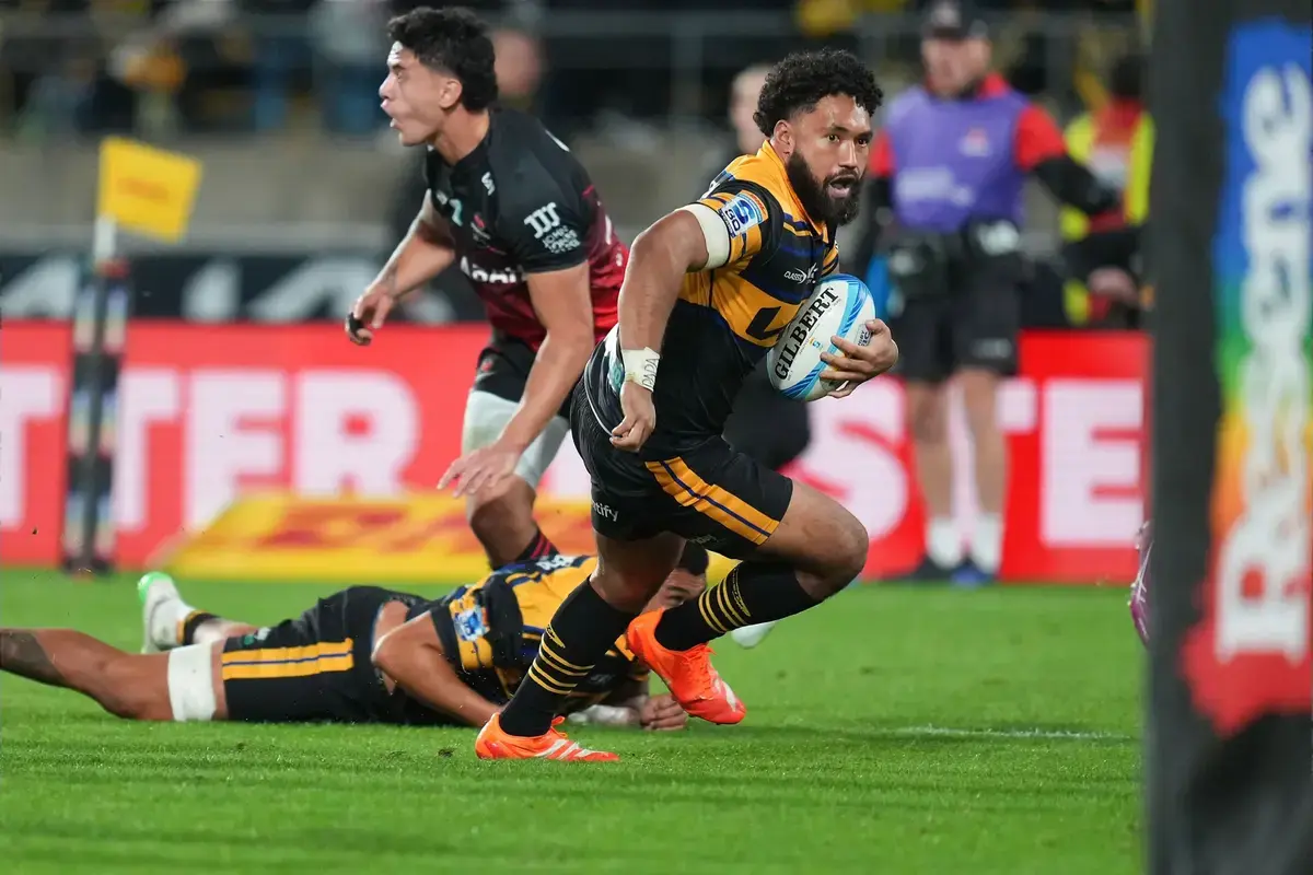 Hurricanes 38–31 Crusaders – Super Rugby Pacific Round 12